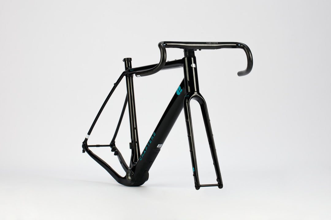 Kaha: GLOSSY BLACK (TUAURIURI)