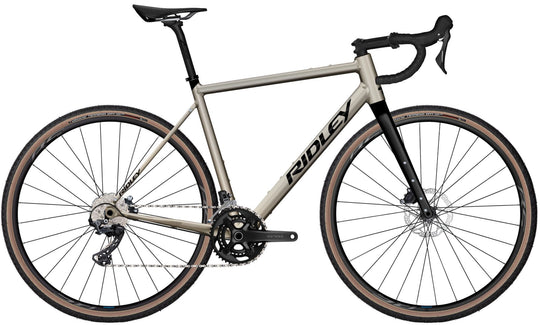 Ridley Grifn-A (Ruta) Gris: "Chain Silver Grey"