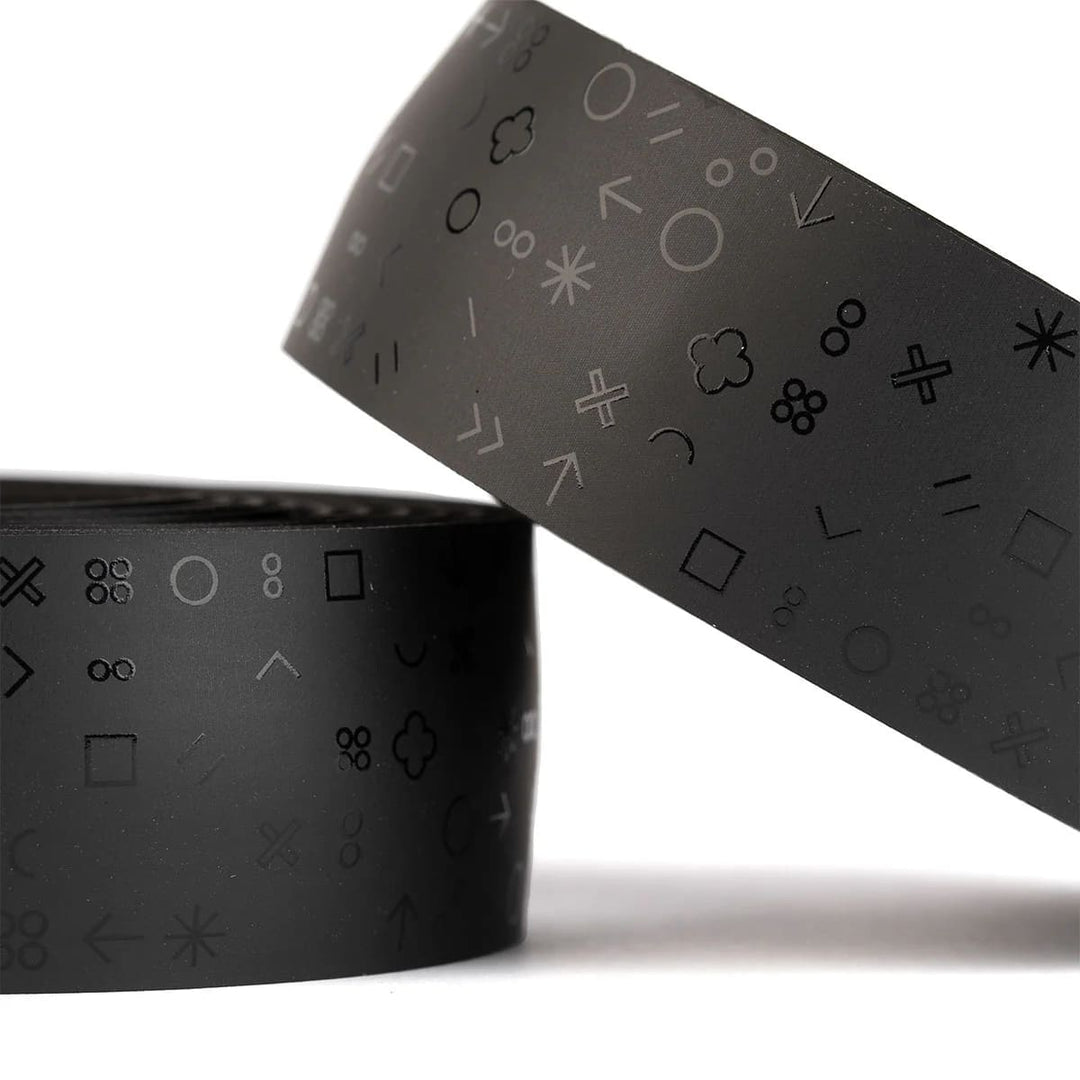 BURGH Classic, Hieroglyph Stealth (con gel de silicona)