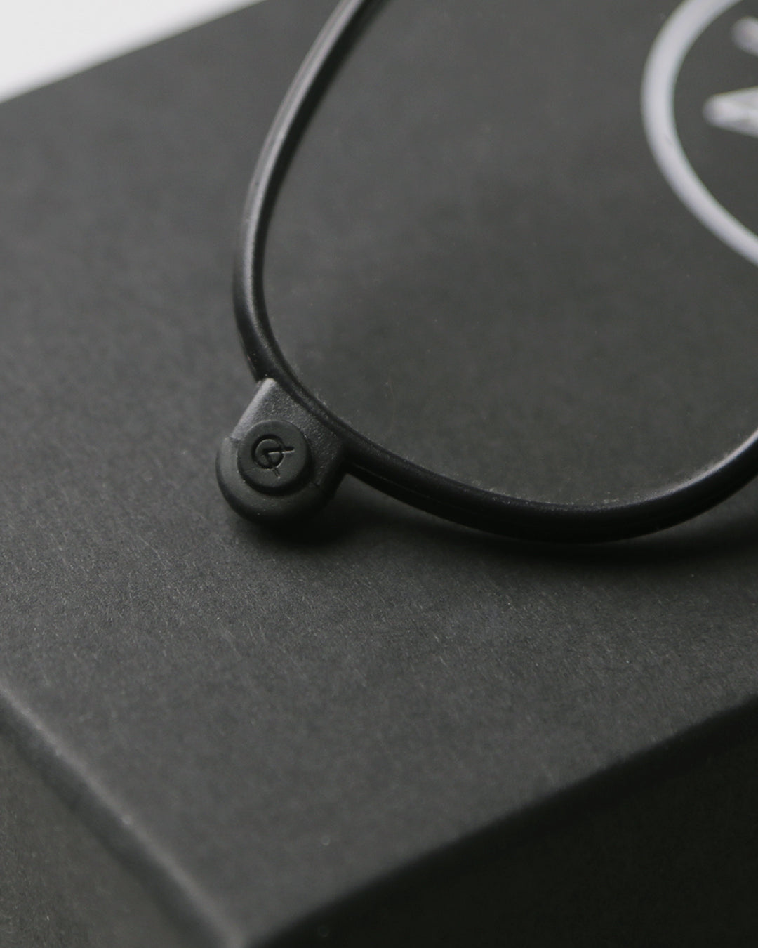 Alba Optics: Clip Óptico