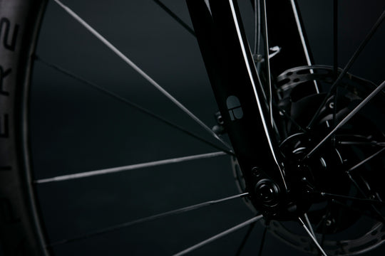 Rere RIM: GLOSS + BLACK TUHUA