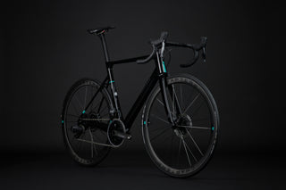 Tere: GLOSS BLACK TUHUA
