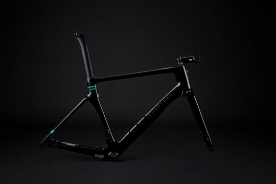 Rere RIM: GLOSS + BLACK TUHUA