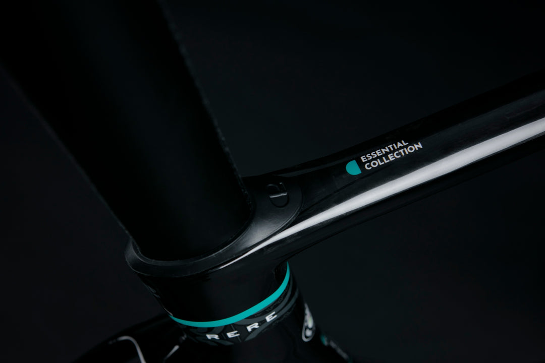 Rere RIM: GLOSS + BLACK TUHUA